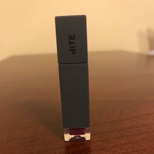 NWOB !! Bite Beauty Amuse Bouche Liquified Lip